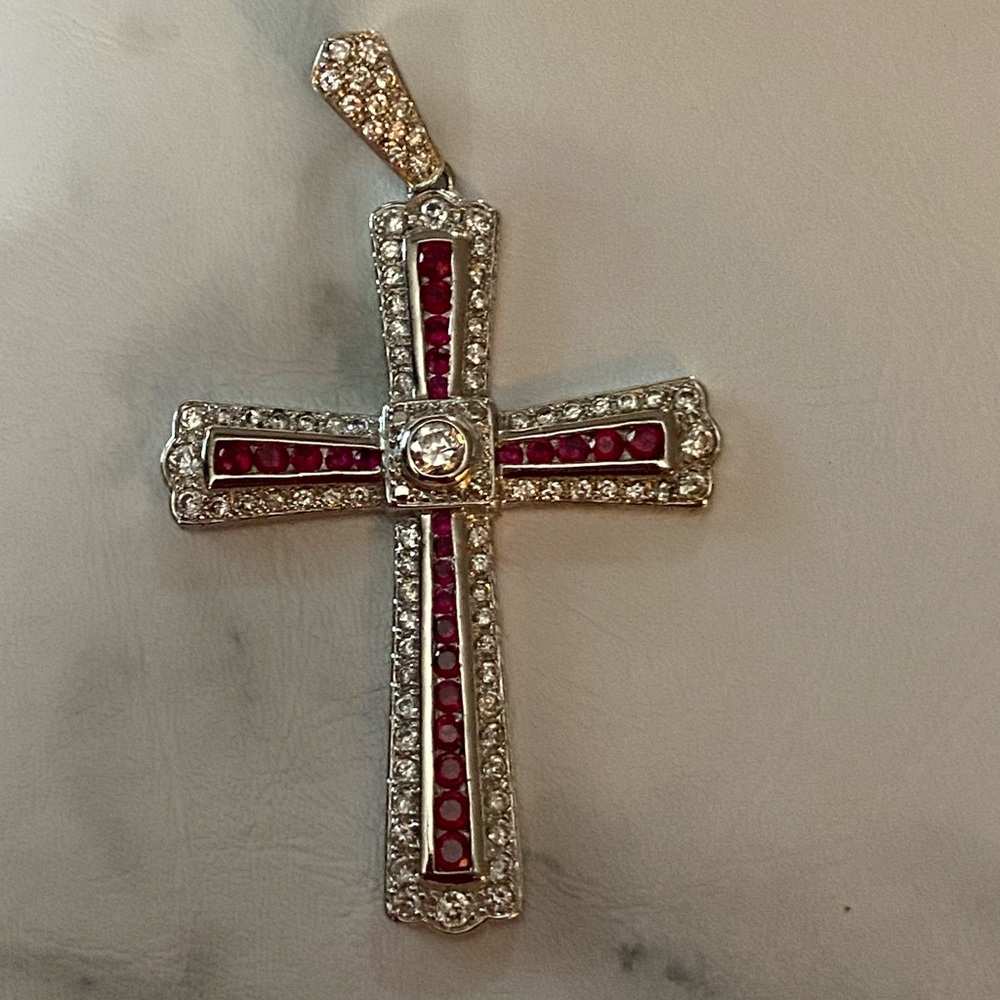 Ruby cross - Picture 5 of 5